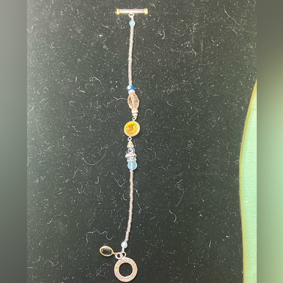 Gulten Dye swavorski crystal toggle bracelet. 7 inches. SPARKLES!!! - Picture 5 of 9